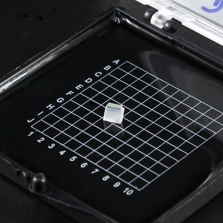 6通道CWDM6 Z-BLOCK 收發(fā)模塊mux demux光學(xué)組件，1271nm -1371nm 或ITU, 0.50/0.75/1.0/2.0 mm pitch, 8°/13.5°AOI,平移插損